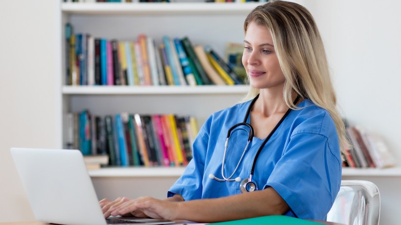 How To Excel In A Nursing Degree Online And Offline